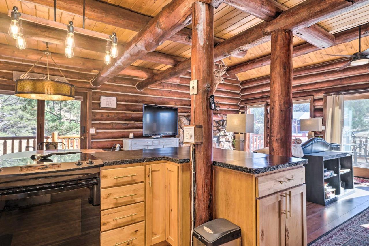 Classic Colorado Log Home With Mountain Views! Florissant Εξωτερικό φωτογραφία
